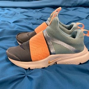 🙌 Nike slip on sports shoes